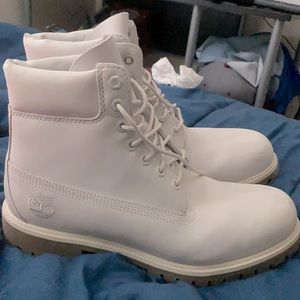 Men’s Timberlands White/Grey boots 6in